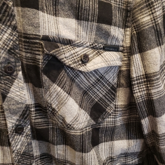Oneill Classic Fit Plaid Flannel Shirt Black Gray Button Up Mens Size Small - Picture 5 of 9